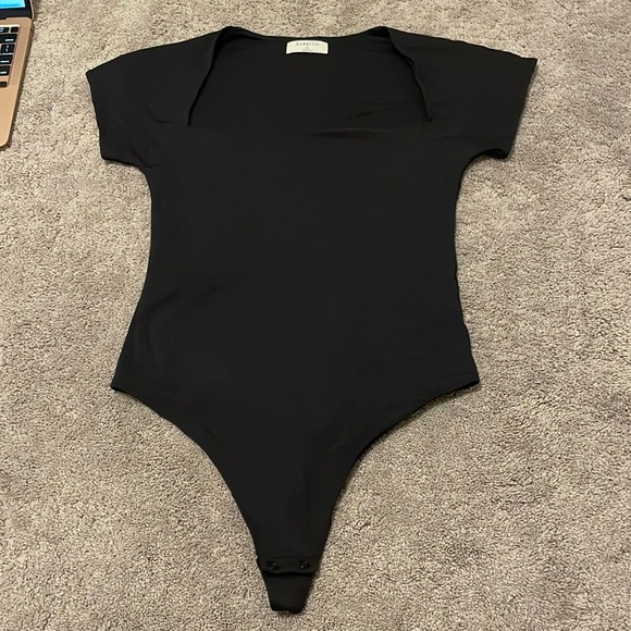 COPY - Aritzia Babaton Contour Bodysuit - Picture 1 of 4
